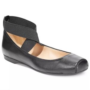 Jessica Simpson Women's Mandalaye Elastic Criss-Cross Ankle Strap Ballet Flats